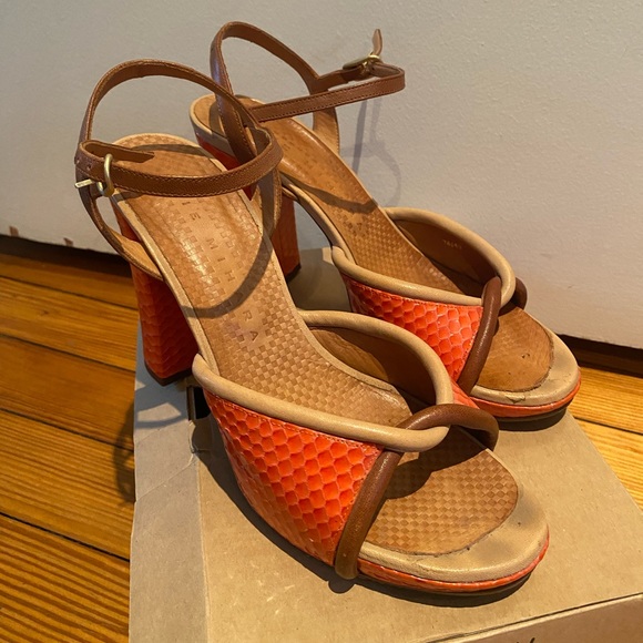 Chie Mihara Shoes - Chie Mihara Heeled Sandals